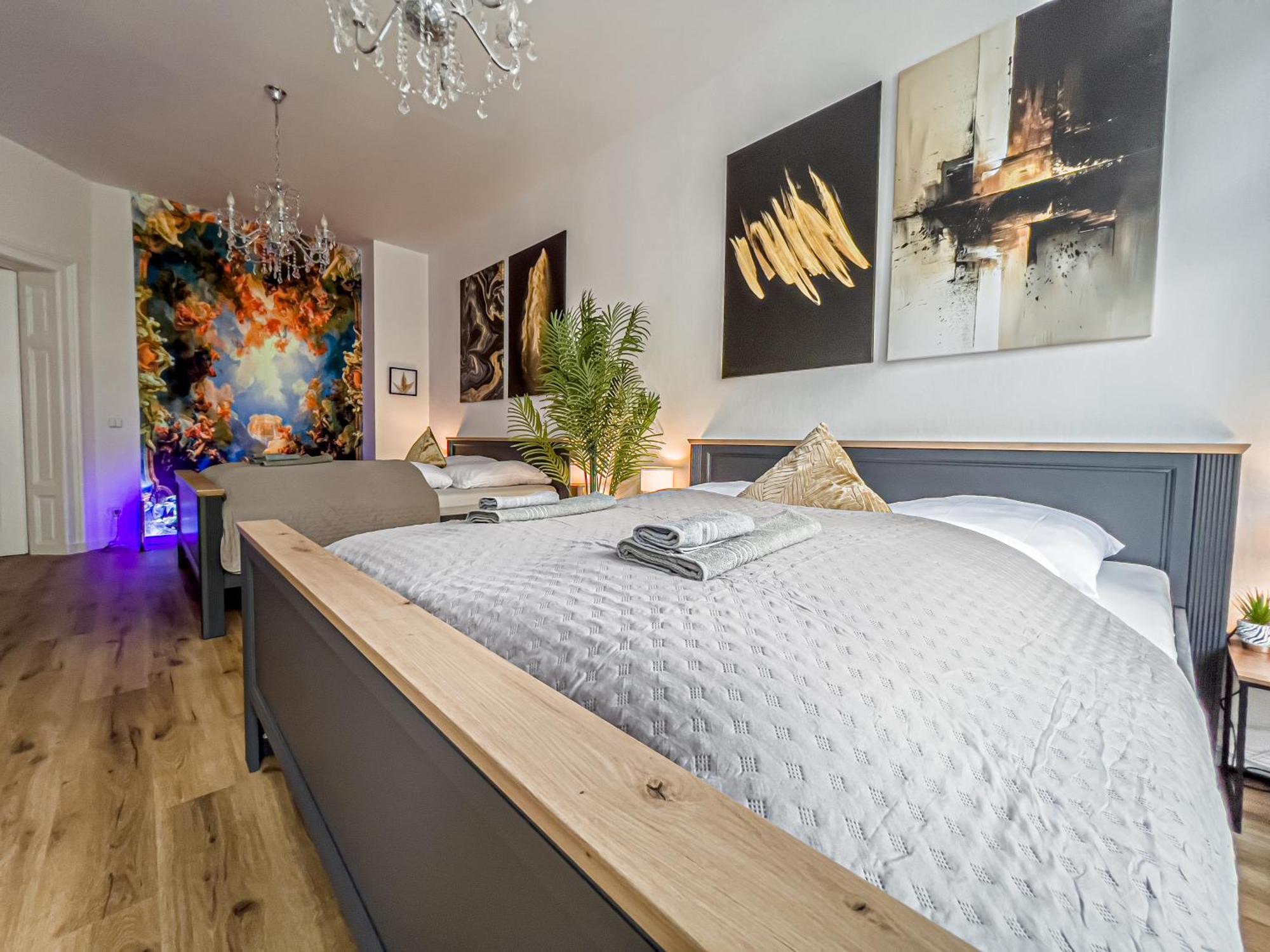 Grosse 3 Schlafzimmer Unterkunft Mit Kueche, Bad, Waschmaschine & Balkon Am Zoo Leipzig Exterior photo